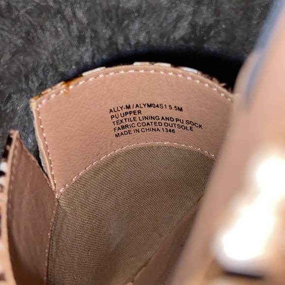 Steve Madden Ally Snake Embossed Mule - Picture 4 of 4